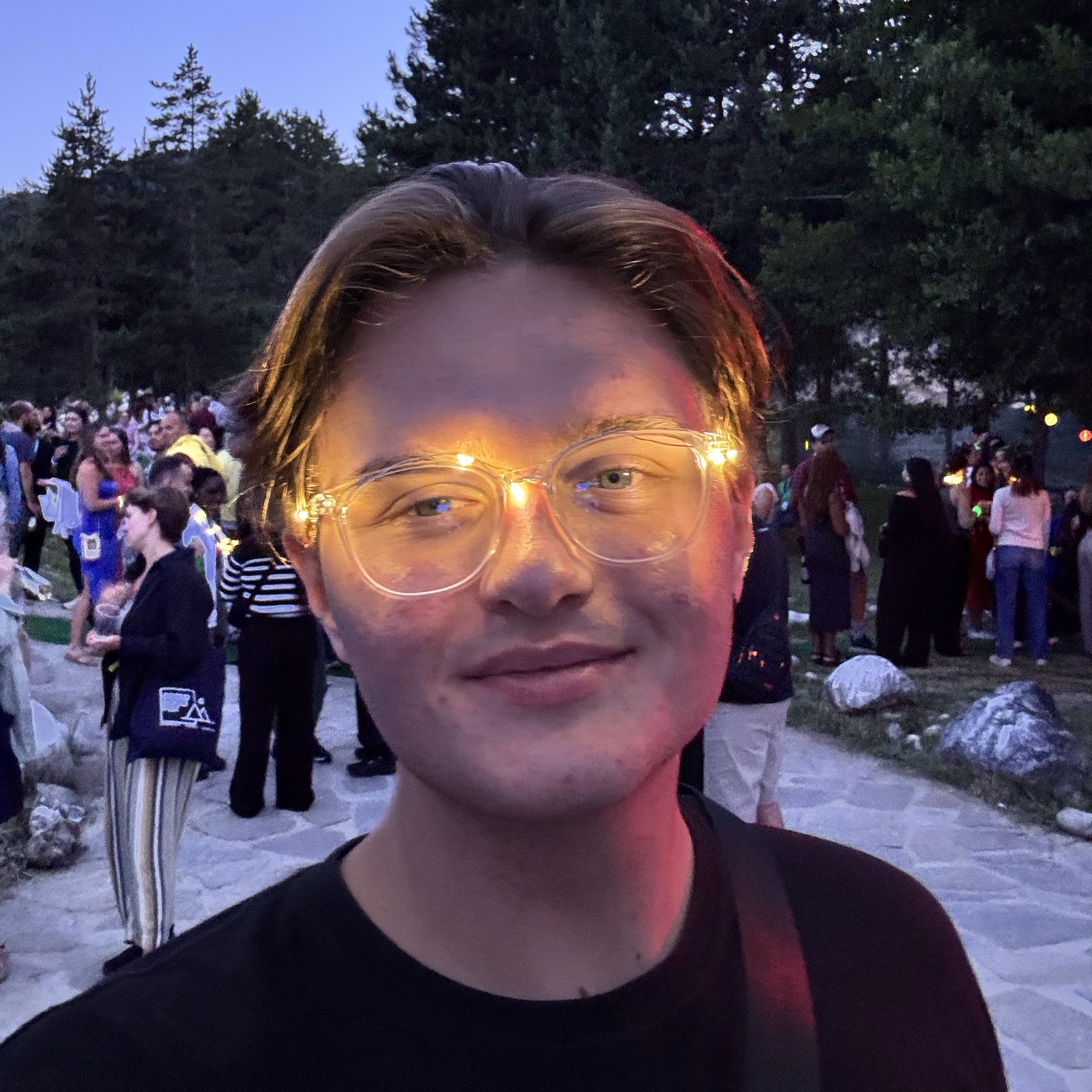 Danny Visnakovs's avatar